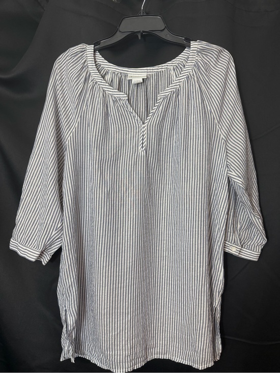 Liz Claiborne Tops - Liz Claiborne Navy and White Striped Tunic Top